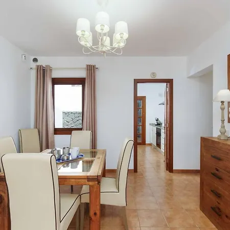 Villa Rioja *